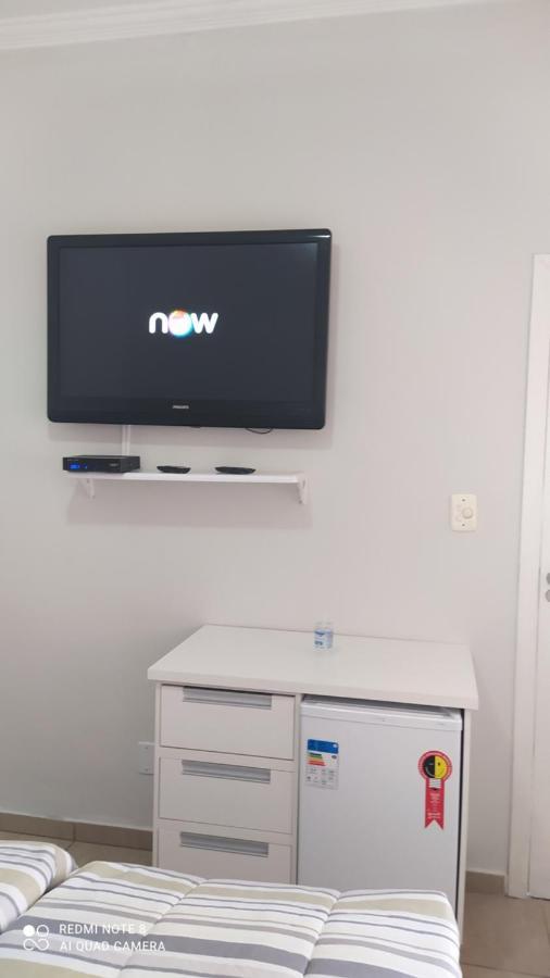 Pousada Quarto Familiar Com Ar,Frigobar,Wi Fi, Garagem 阿帕雷西达 外观 照片